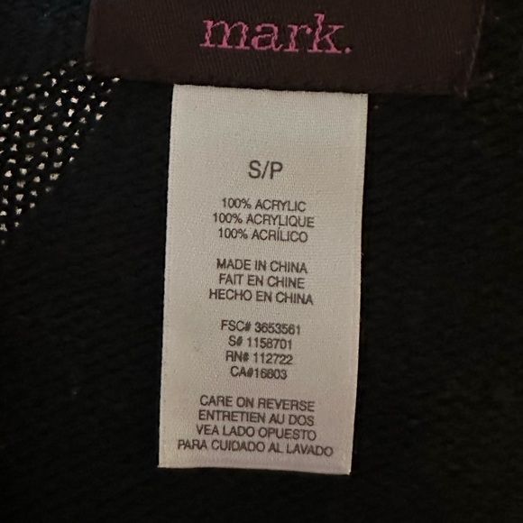 Cardigan sweater - Picture 10 of 11